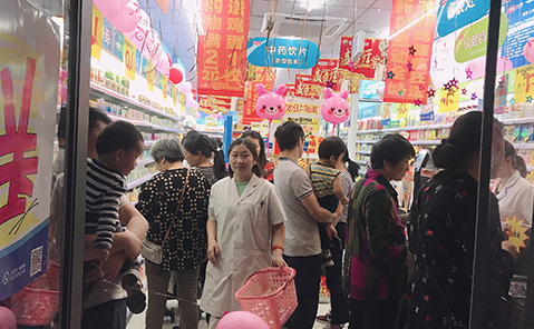 從少人問津到顧客盈門，這位店老板靠這招逆襲！